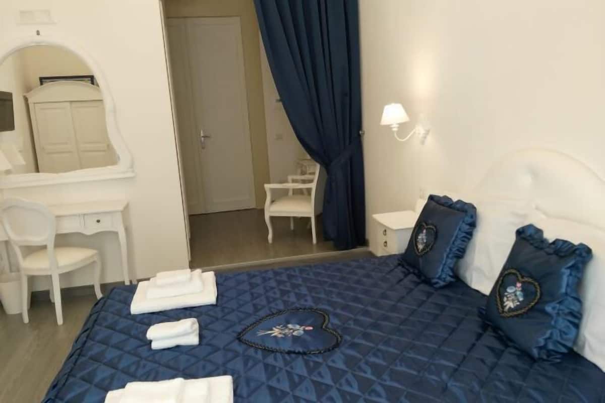 1 slaapkamer, hypoallergeen beddengoed, donzen dekbedden, een minibar