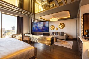 Suite junior, vistas parciales al mar | Sábanas de algodón egipcio y ropa de cama de alta calidad