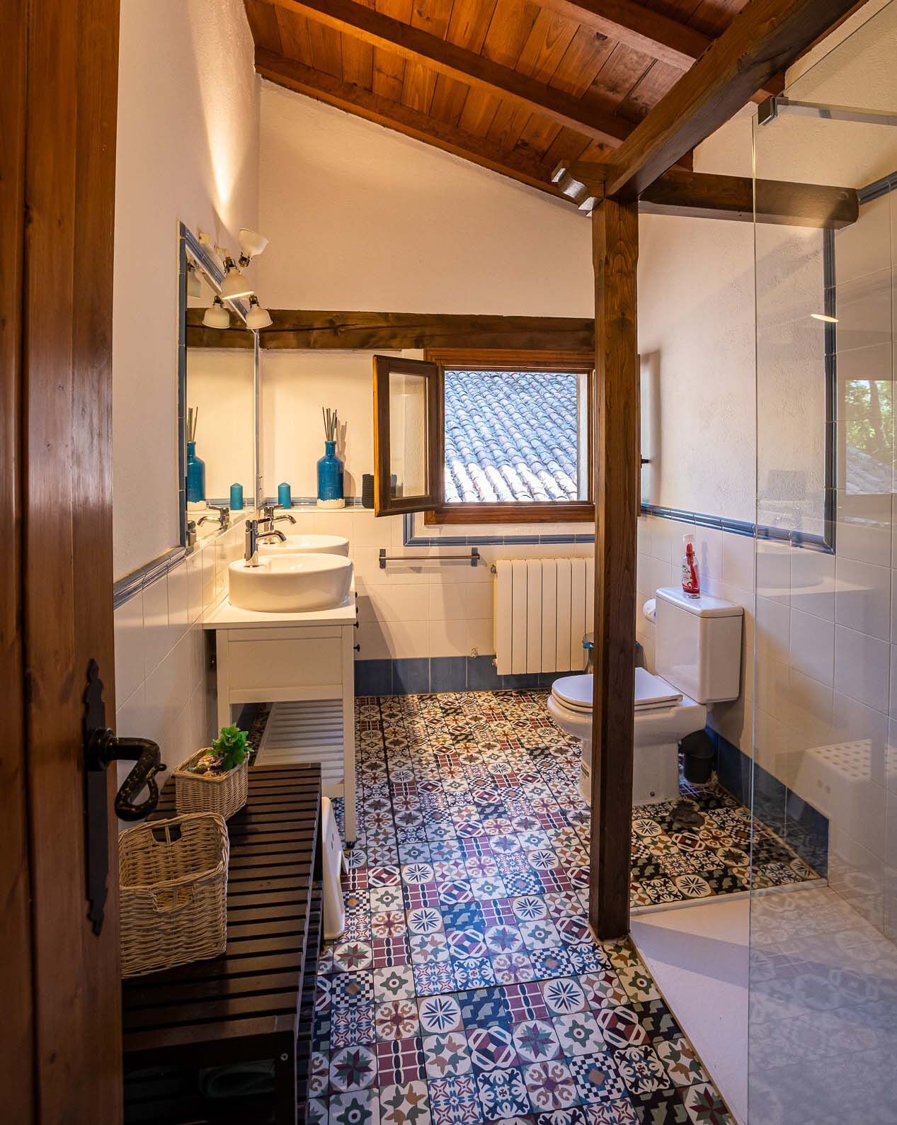 Casa familiar, 4 habitaciones, vistas al jardín | Baño
