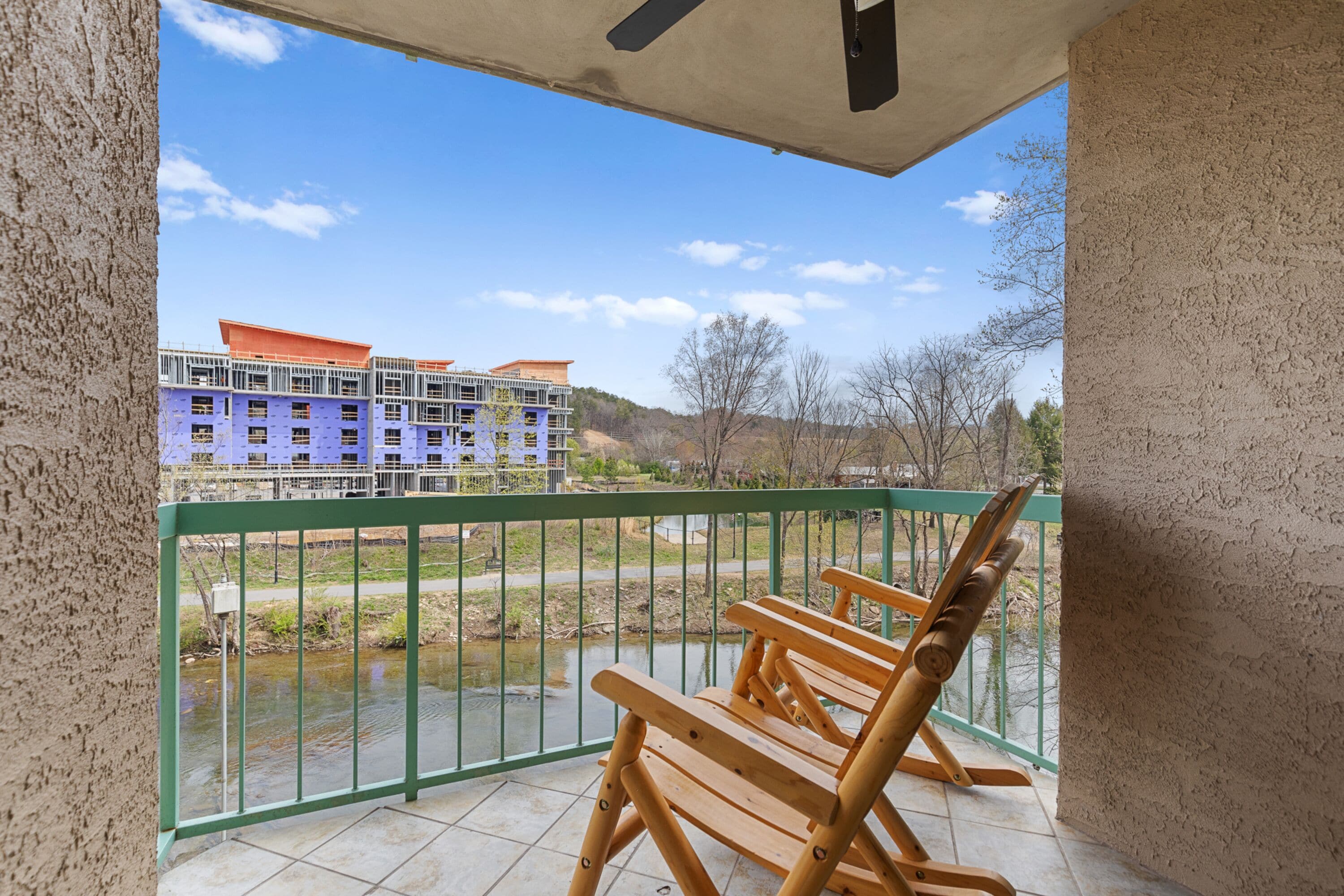 Signature Condo, 2 Bedrooms, Balcony, River View | Balcony