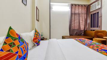 Egyptian cotton sheets, premium bedding, in-room safe, soundproofing