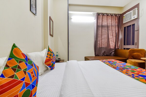 1 bedroom, Egyptian cotton sheets, premium bedding, in-room safe