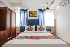 Egyptian cotton sheets, premium bedding, in-room safe, free WiFi - FabHotel RS Golden (New Delhi)