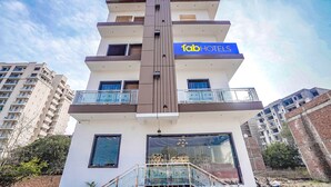 A multi-story hotel named "Hotel Grand View" with a prominent sign and a logo for "fab hotels". - Fabhotel Grand Inn Ii (Agra)