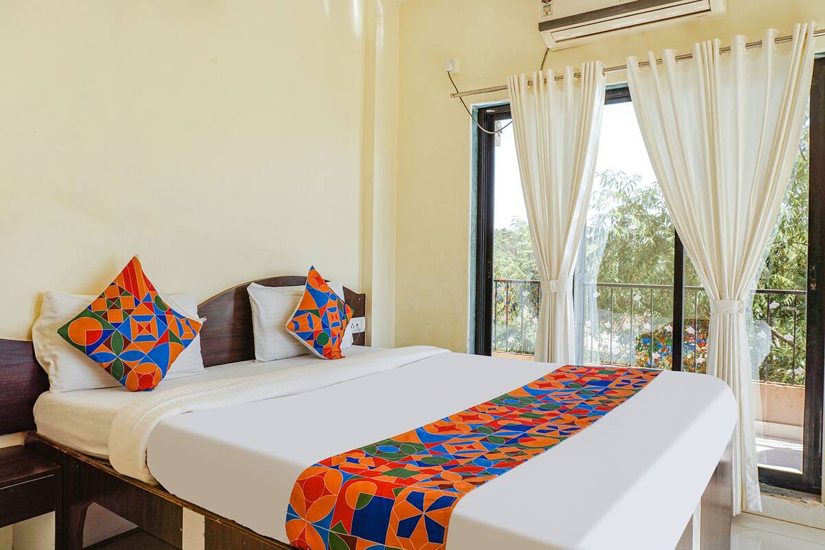 Deluxe Room | Egyptian cotton sheets, premium bedding, in-room safe, free WiFi
