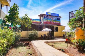 Exterior - FabHotel Chinar Residency (Jaoli)