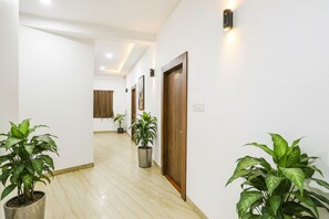 Lobby - Fabhotel Duke Inn (Bhopal)