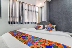 ห้องพรีเมียม | ผ้าปูที่นอนฝ้ายอียิปต์, เครื่องนอนระดับพรีเมียม, ตู้นิรภัยในห้องพัก