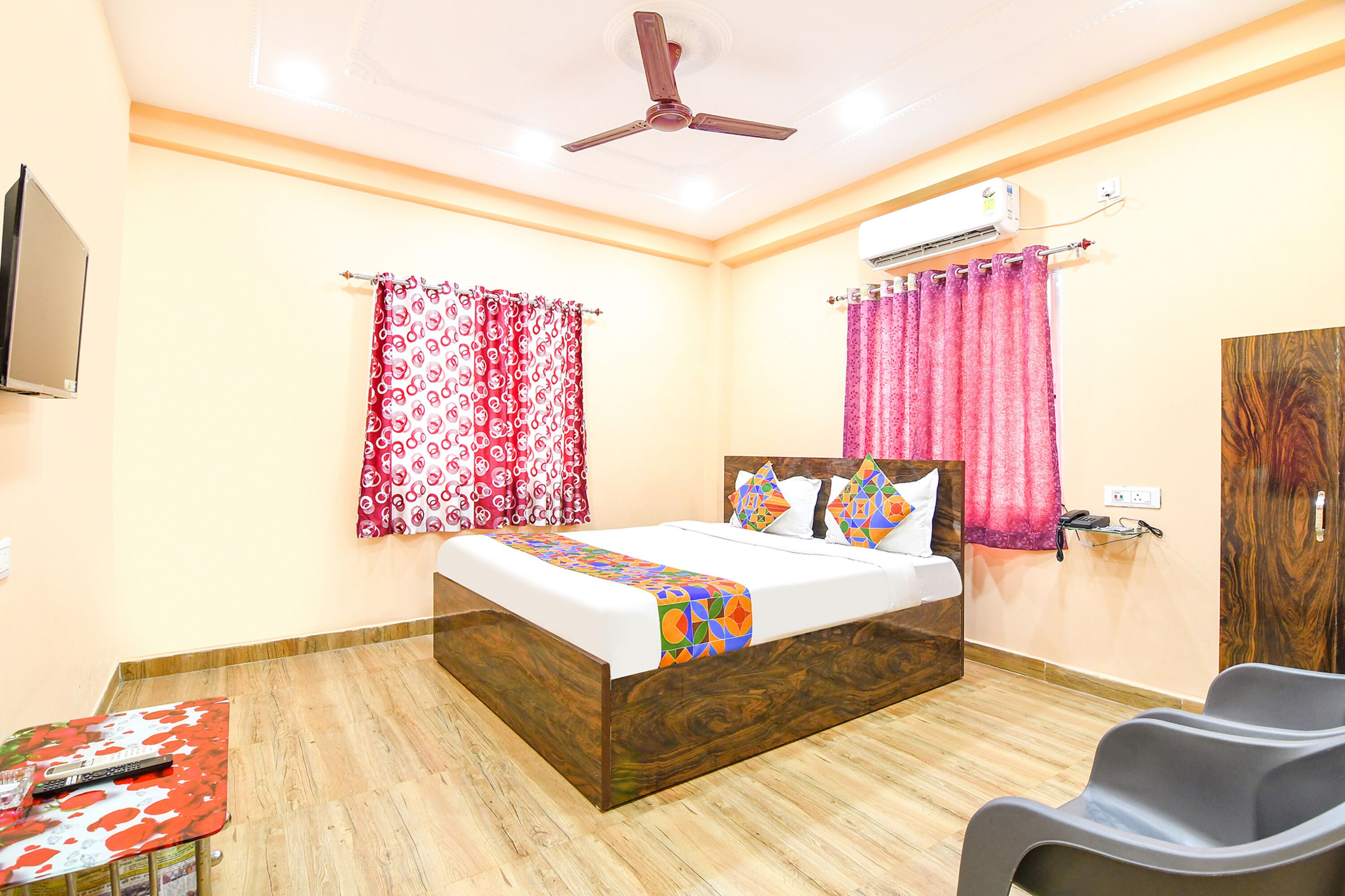 埃及棉床单、高档  床上用品、客房内保险箱、免费 WiFi