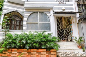 Entrada de la propiedad