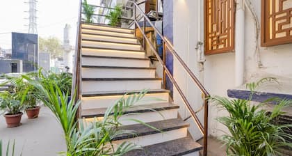 Fabhotel Prime Esta Inn