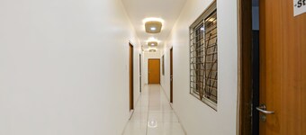 Fabhotel Dhruva