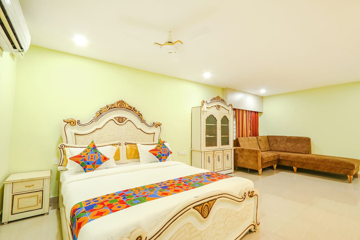 Deluxe kamer | Lakens van Egyptisch katoen, luxe beddengoed, een kluis op de kamer