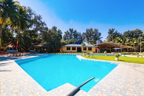 Pool - Fabhotel Prime Jvs Beauty Green Resorts (Hyderabad)
