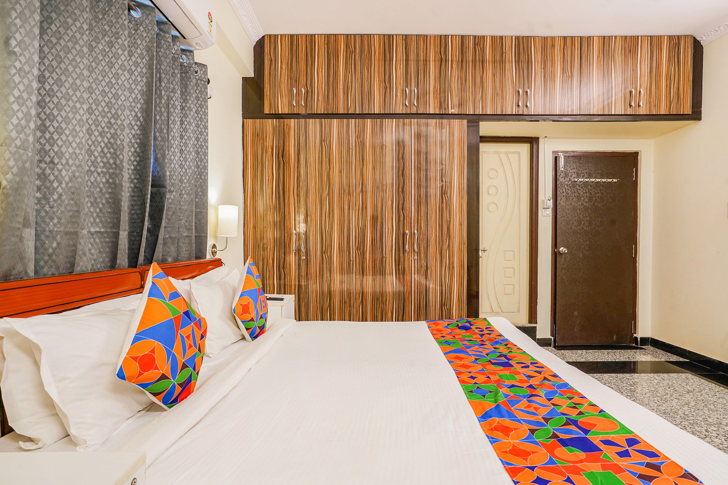 Foto - FabHotel Eminent Suites Banjara Hills