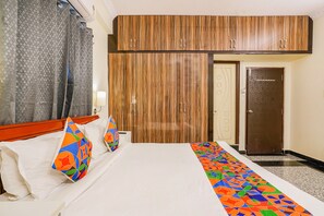 Egyptian cotton sheets, premium bedding, pillow-top beds, in-room safe - FabHotel Eminent Suites Banjara Hills - Nr. LV Prasad EYE Institute (Hyderabad)