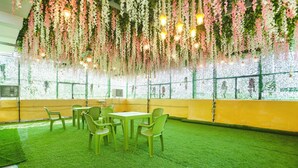 Restaurant - Fabexpress Aditya Guest House (Varanasi)