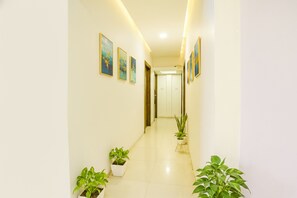 Lobby - FabHotel Kuber (Navi Mumbai)
