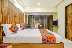 Egyptian cotton sheets, premium bedding, in-room safe, free WiFi - FabHotel Kuber (Navi Mumbai)