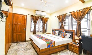 Rom – deluxe | Sengetøy i egyptisk bomull, sengetøy av topp kvalitet og safe på rommet