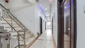 Lobby - Fabexpress Taj Prince (Agra)