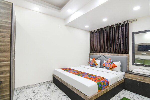 Deluxe Room | Egyptian cotton sheets, premium bedding, in-room safe, free WiFi