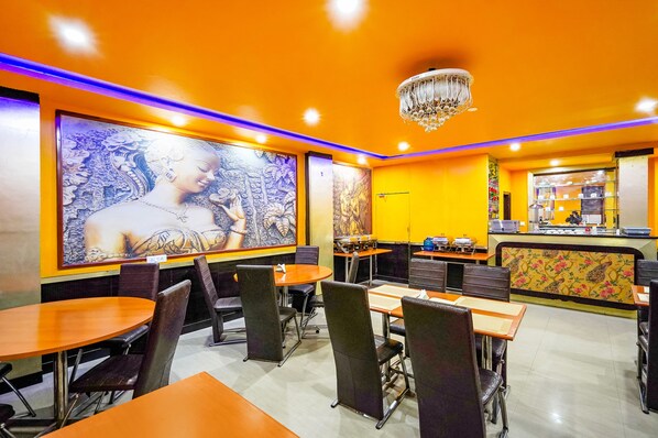 Restaurant - Fabhotel Green View Palace (Noida)