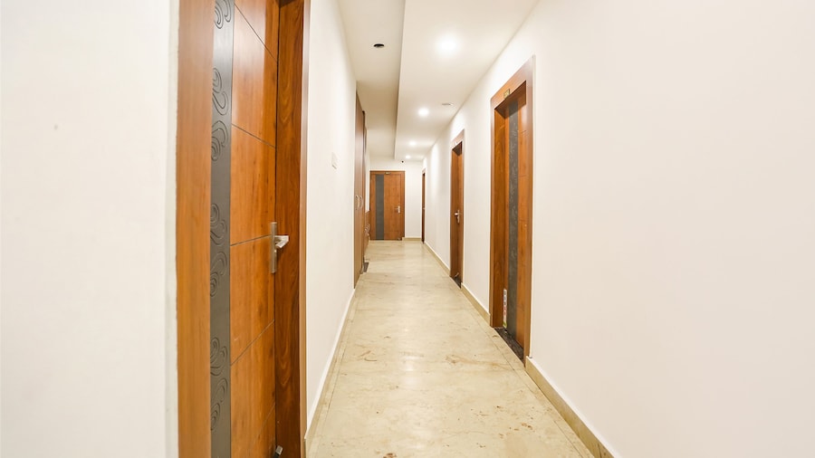 FabHotel Hari Kunj 900 m from Kashi Vishwanath Temple