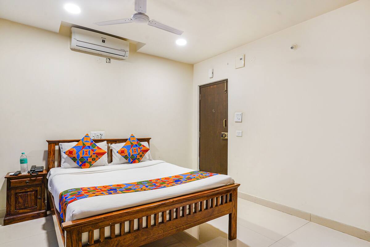 Deluxe Room | Egyptian cotton sheets, premium bedding, in-room safe, free WiFi