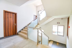Lobby - Fabhotel Prime Kantara (Mawal)