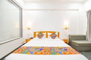 Deluxe Room | Egyptian cotton sheets, premium bedding, in-room safe, free WiFi - Fabhotel Prime Kantara (Mawal)