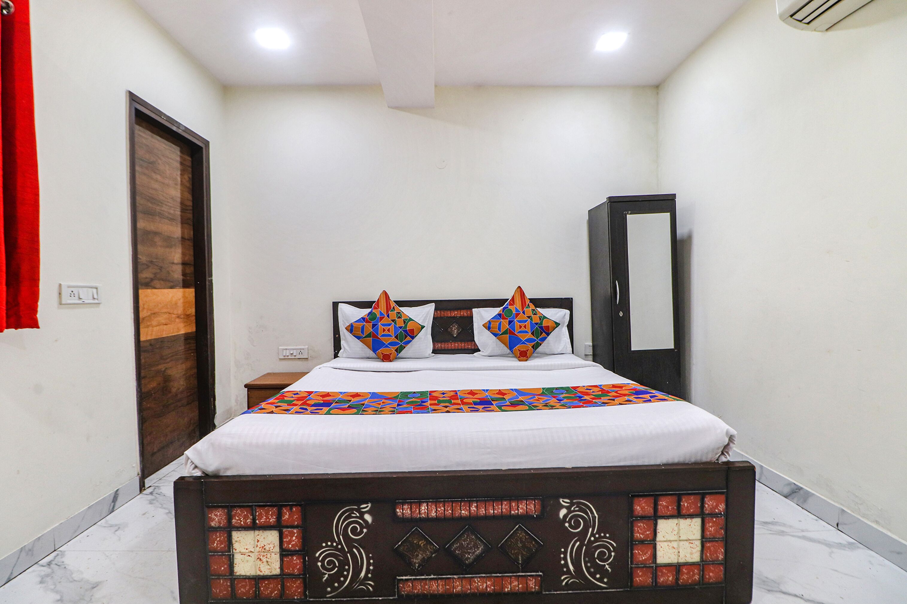 Premium Room | Egyptian cotton sheets, premium bedding, in-room safe, free WiFi