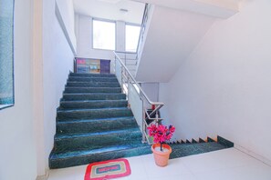 Lobby - Fabhotel Saiba Residency (Paud)