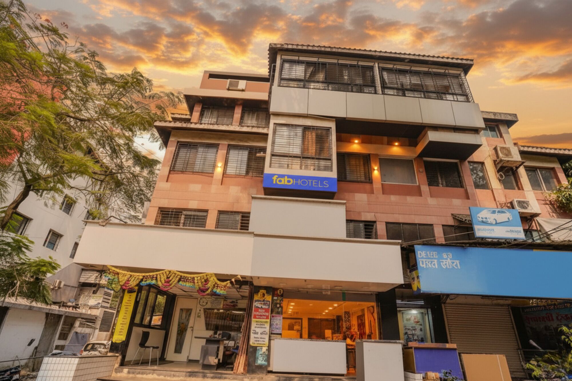 Entrada al alojamiento