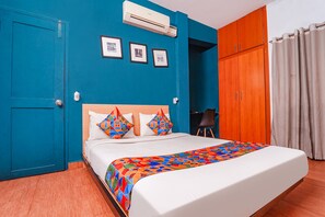 Egyptian cotton sheets, premium bedding, in-room safe, free WiFi - FabHotel Harma Residency (Chennai)