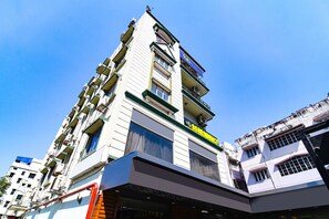 Exterior - FabHotel S Residency (Barasat)