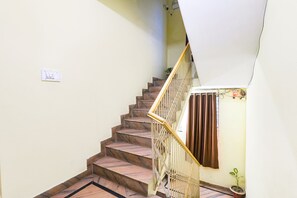 Lobby - FabHotel The Hudco Grand (Patna)