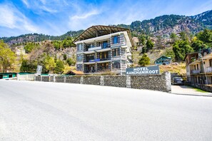 Exterior - Fabhotel Kanchnikoot (Manali)