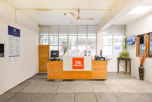 FabHotel Blue Dawn Suites