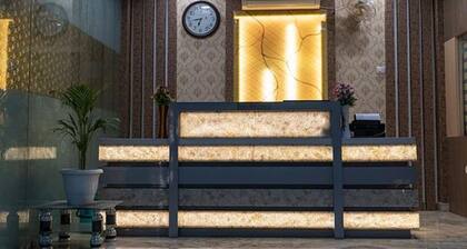 Fabhotel Cm Palace I