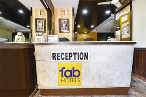 Reception - Fabhotel Sanjay Palace (Jaipur)