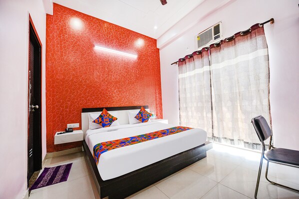 Deluxe Room | Egyptian cotton sheets, premium bedding, in-room safe, free WiFi - Fabexpress A One Residency (Greater Noida)