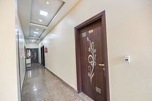 Lobby - Fabexpress A One Residency (Greater Noida)