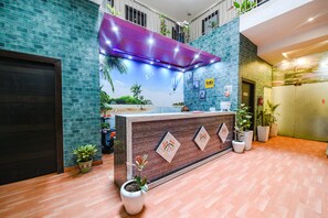 Reception - Fabhotel Palm Majestic (New Delhi)