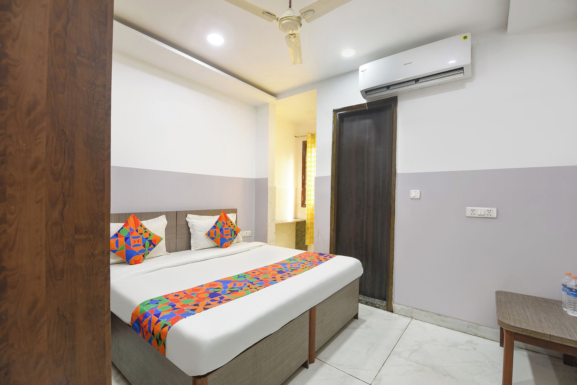 Egyptian cotton sheets, premium bedding, in-room safe, free WiFi