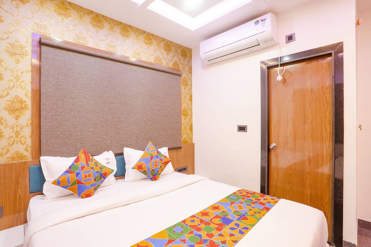ห้องพรีเมียม | ผ้าปูที่นอนฝ้ายอียิปต์, เครื่องนอนระดับพรีเมียม, ตู้นิรภัยในห้องพัก