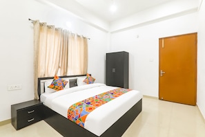 Deluxe Room - Fabhotel Trayamb (Faizabad)