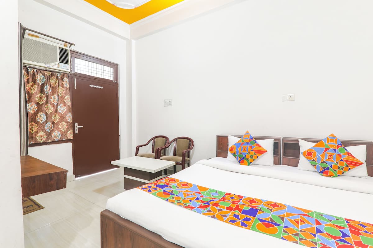 Premium Room | Egyptian cotton sheets, premium bedding, in-room safe, free WiFi