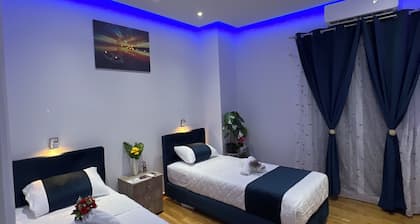 Four Seasons Apartment in Athens