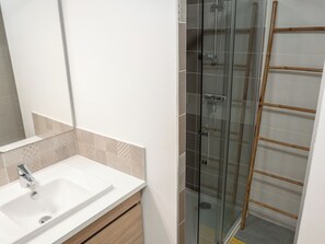 Shower, hair dryer